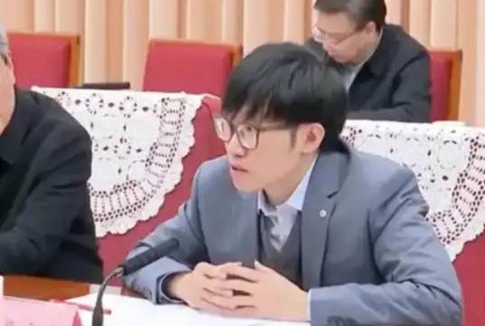 2025年1月20日，梁文鋒參加總理座談會(huì)并發(fā)言。.jpg